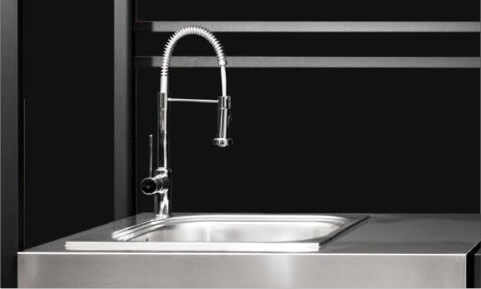 SCRATCH-RESISTANT STAINLESS STEEL SINK